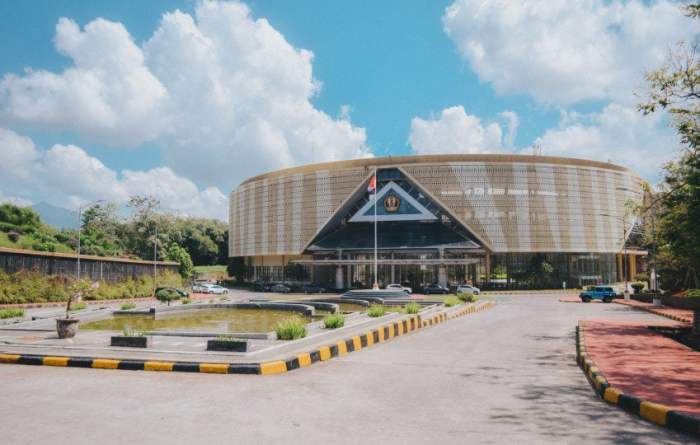 Gedung rektorat unpad universitas jatinangor padjajaran unik besar bangunan daftar megah bentuk