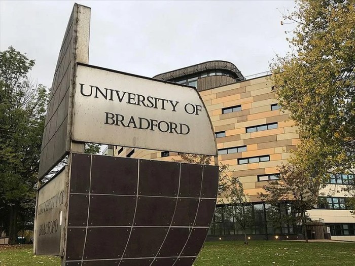 Beasiswa s2 di university bradford inggris