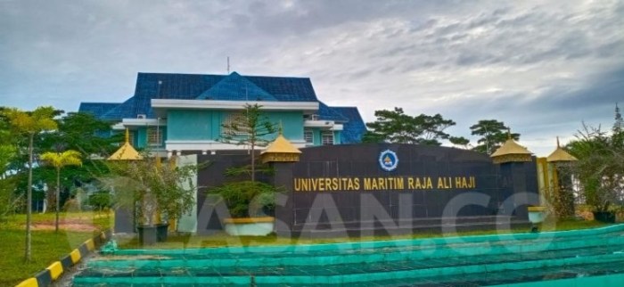 Universitas umrah di tanjung pinang