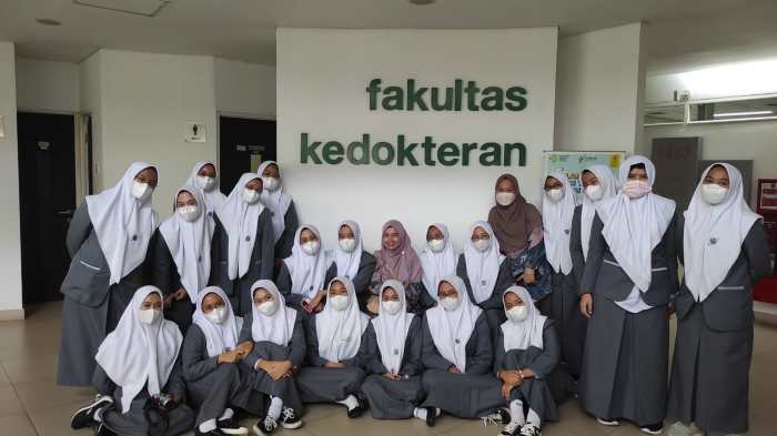 Sejarah pondok pesantren imam bukhari solo