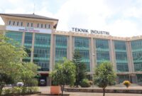 Teknik industri universitas diponegoro