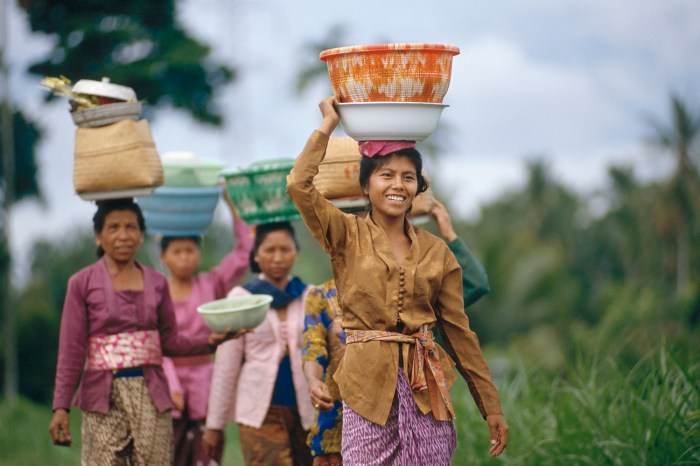 No woman no cry arti bahasa indonesia