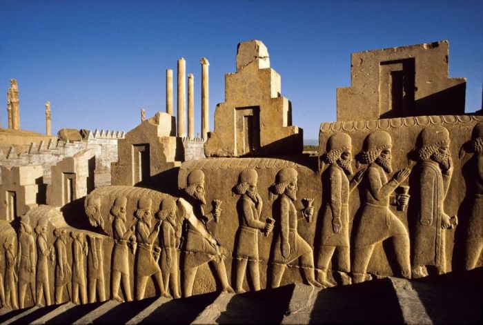 Persepolis persia bangsa kerajaan situs ruins shiraz terkuat fakta unesco budaya sejarah masanya jika hukum trump great puing peninggalan theculturetrip