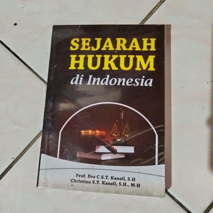 Sejarah hukum di indonesia