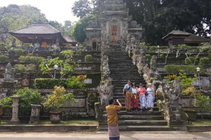 Pura temple bali adventure fire