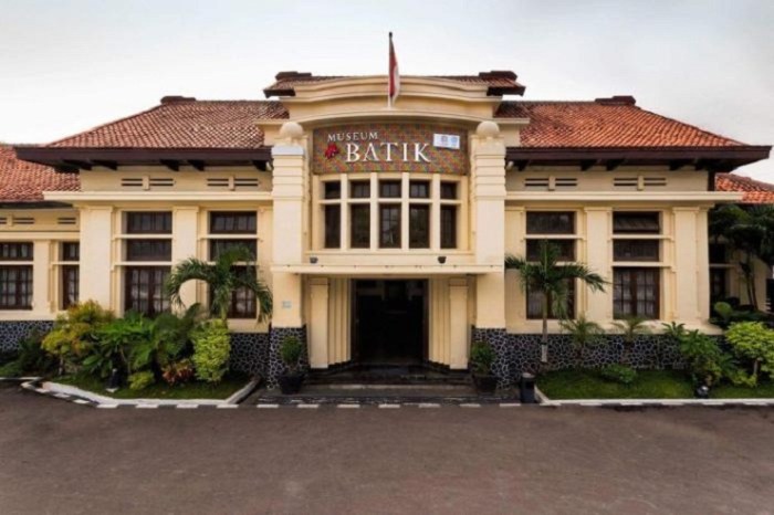 Sejarah gedung tua pekalongan