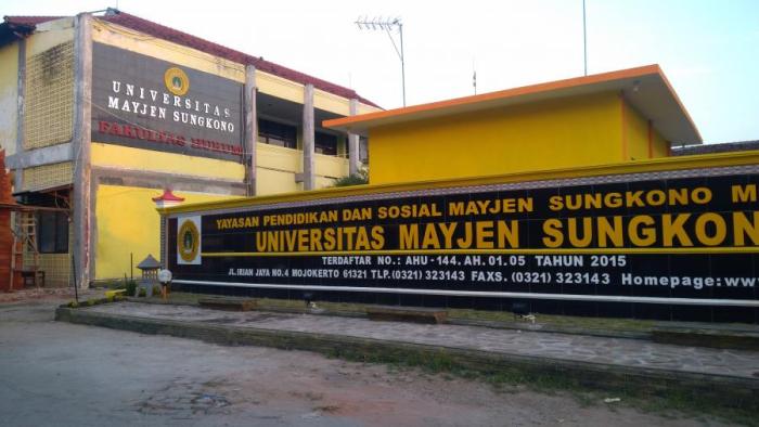 Kampus mojokerto kabupaten bagus