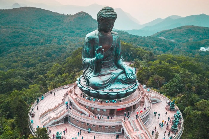 Sejarah patung tian tan buddha