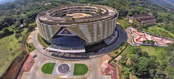 Gedung sri soemantri fakultas hukum universitas padjadjaran