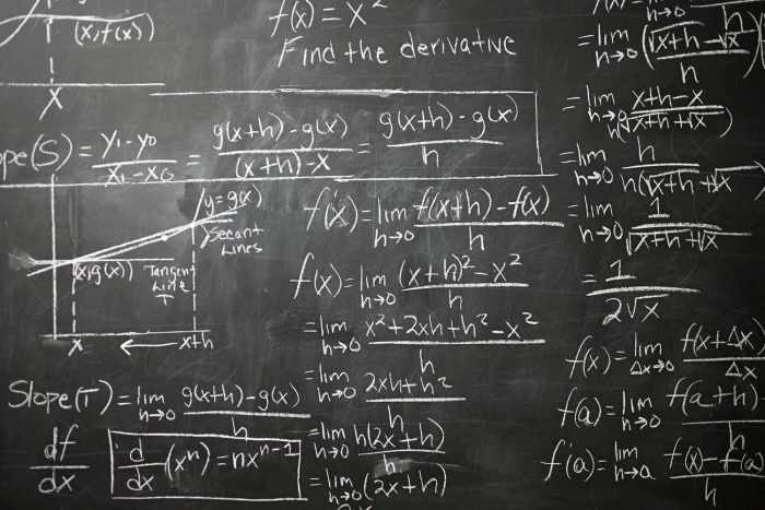 Soal matematika ekonomi