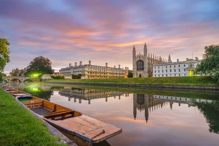 Universitas cambridge terletak di kota