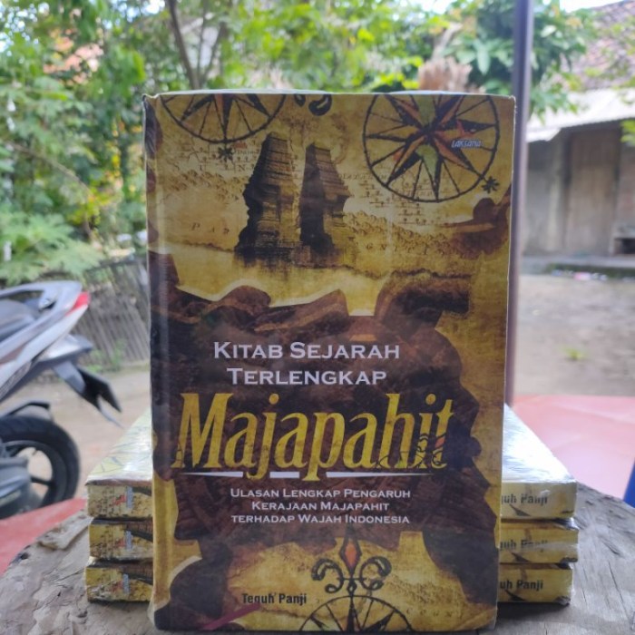 Novel sejarah majapahit