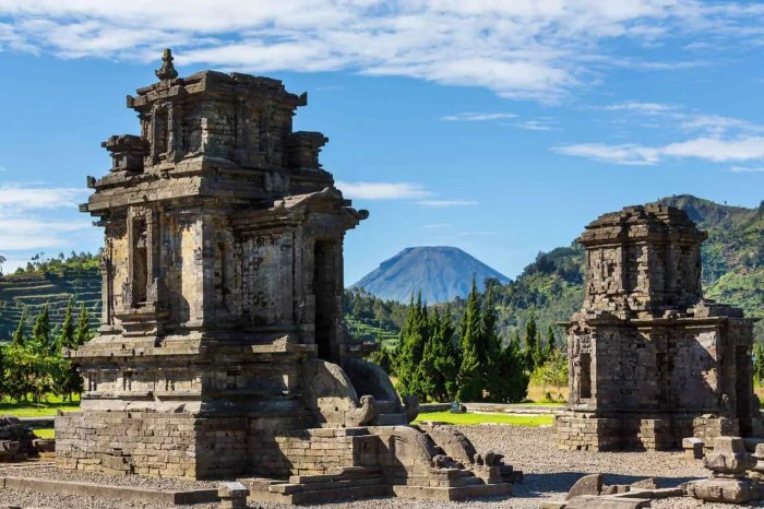 Bangunan bersejarah di jawa tengah