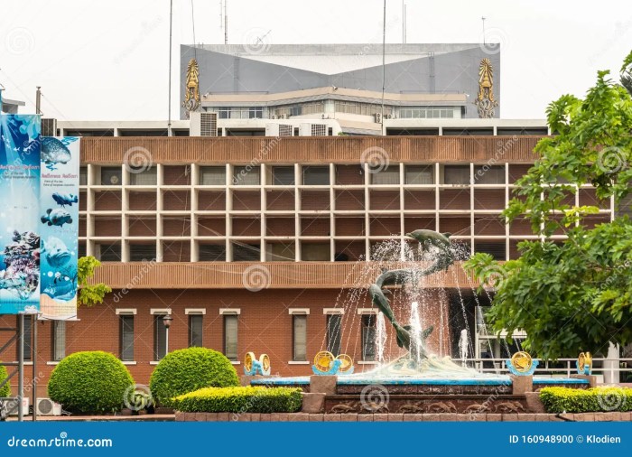 Burapha university building beach chonburi biological thailand science floor