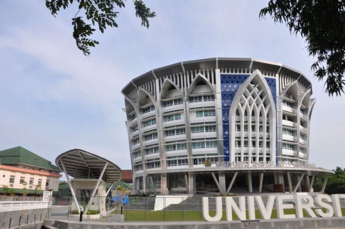 Akreditasi universitas muhammadiyah surabaya