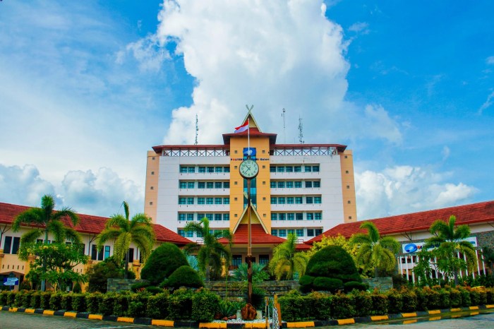 Universitas negeri batam