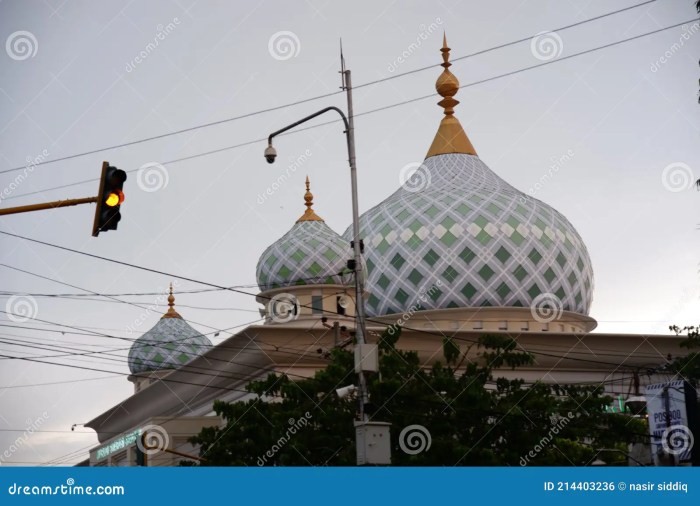 Aula masjid universitas pancasila