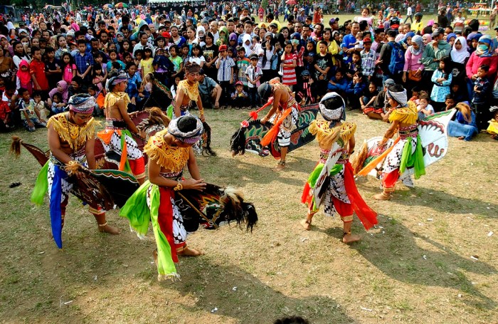 Sejarah tari kuda kepang