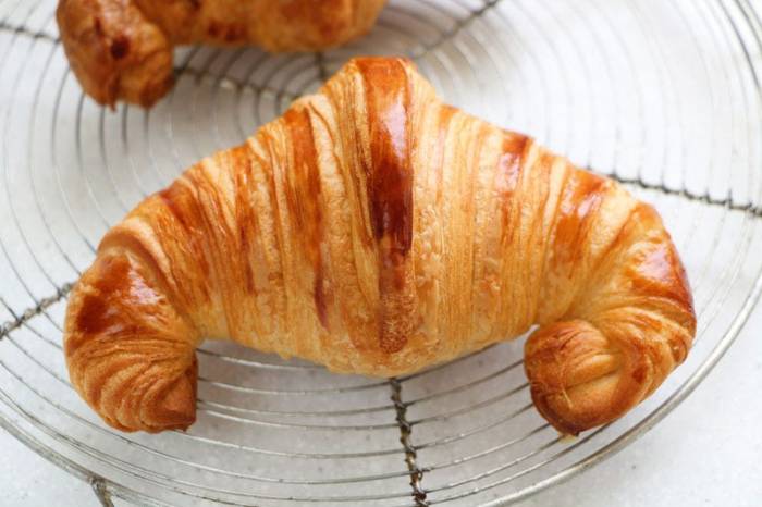 Croissant history croissants tripsavvy bimby colazione dolci pastry pastries parisunlocked