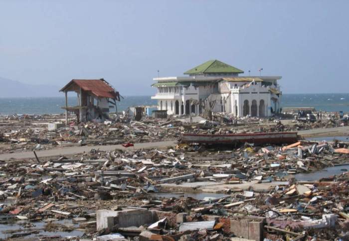 Cerita sejarah tsunami aceh beserta strukturnya