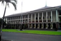 Mada gadjah universitas ugm yogyakarta vokasi perguruan tinggi mbak kampus gedung unik fakta kemenristekdikti versi yayuk daftar klaster jooinn cerita