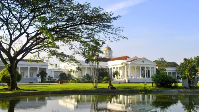 Bogor istana wisata tempat sekitarnya sejarah