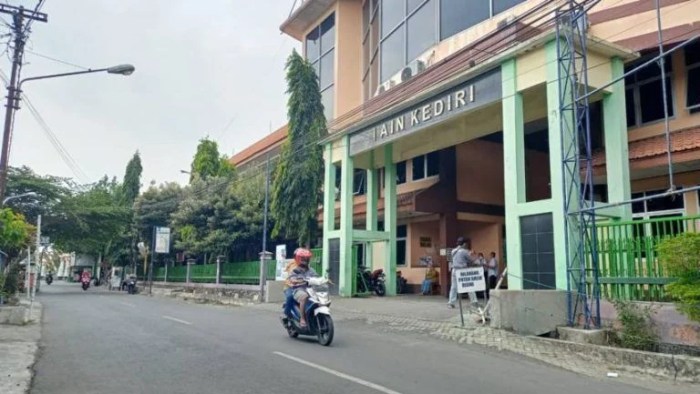 Universitas yang ada di kediri