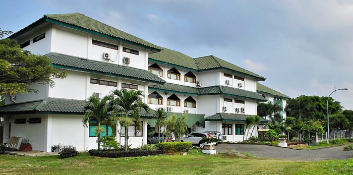 Pondok pesantren universitas islam indonesia