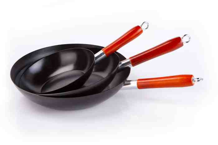 Teflon pans pots frying menyimpan salah posisi