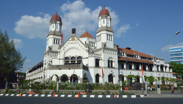 Bersejarah bangunan semarang wisata kolonial sejak