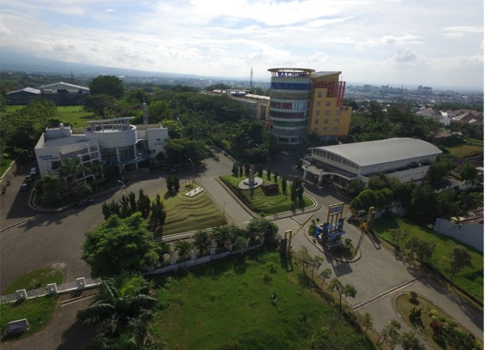 Universitas machung