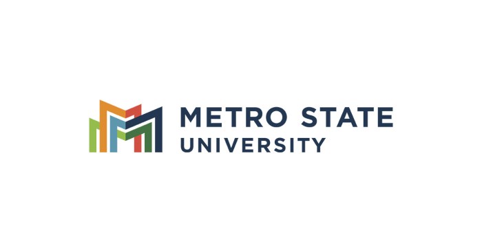 Universitas di metro