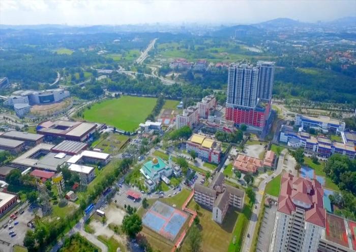 Universitas di malaysia kuala lumpur