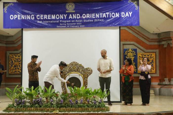 Fakultas ilmu budaya unud