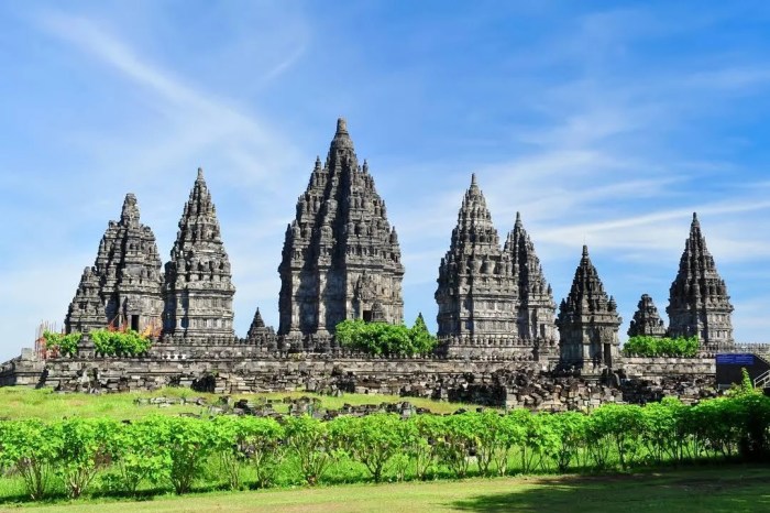 Makalah sejarah candi prambanan