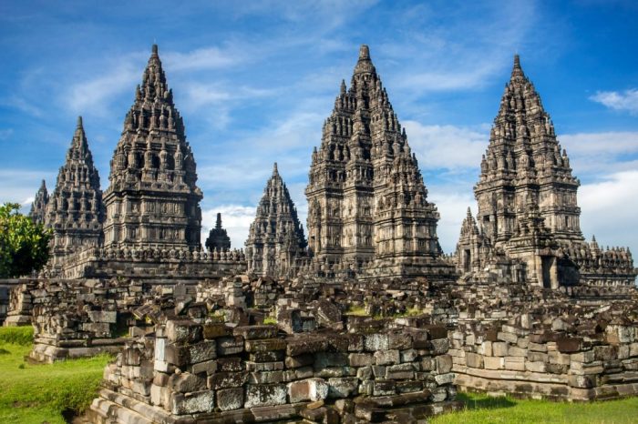 Buku sejarah candi prambanan