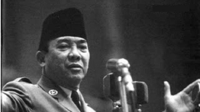 Buku sejarah soekarno