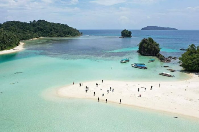 Pulau wisata pasir sumatera ketek tapanuli lokasi dihentikan hpi sementara tapteng aktifitas himbau perjalanan tribun kecil surga jelajah gem menyaksikan