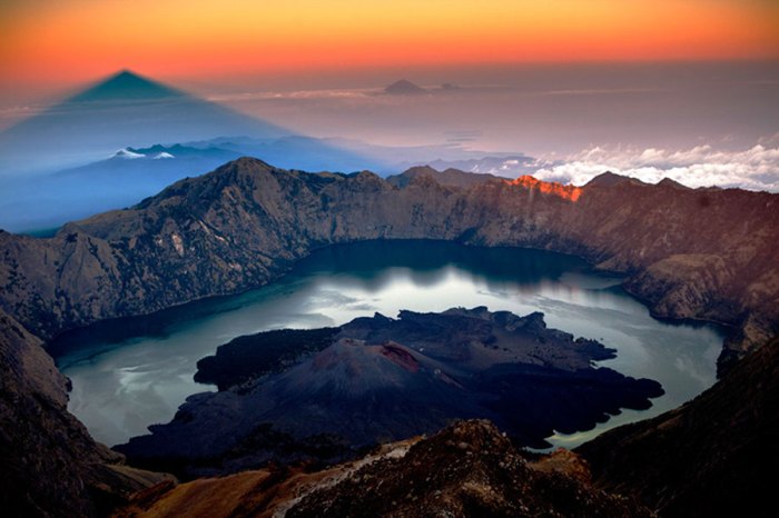 Rinjani gunung puncak