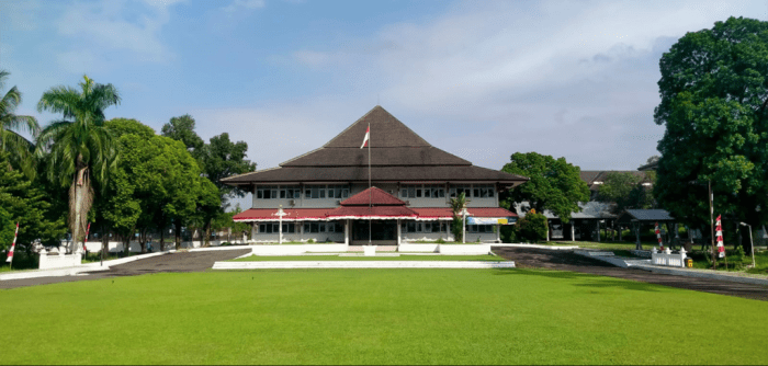 Universitas di purwokerto