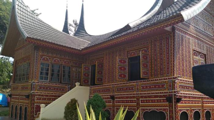 Beasiswa rumah gadang untuk mahasiswa s1