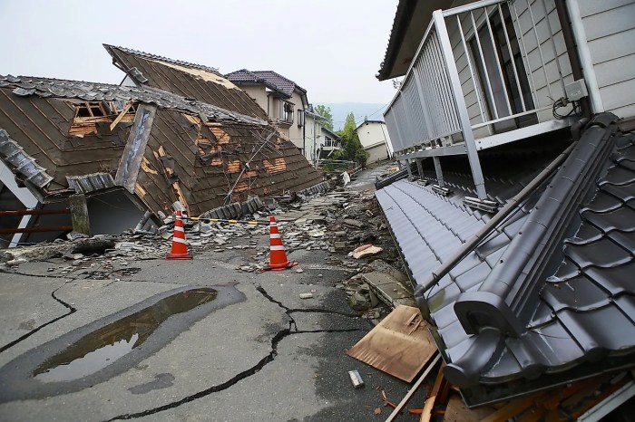 Contoh artikel bencana alam gempa bumi