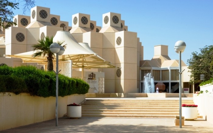 Universitas di qatar