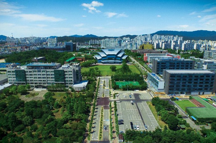 Sungkyunkwan korea skku coreia selatan idols universitas terkenal seoul depan kampus pertimbangkan oppa joong ki kampusnya universidade источник