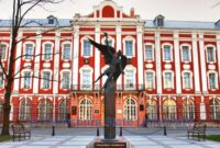 Petersburg university st state saint colleges twelve russia outside main monument professors students entrance