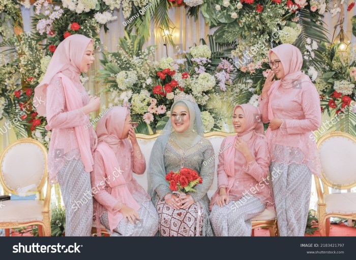 Bridesmaid artinya dalam bahasa indonesia