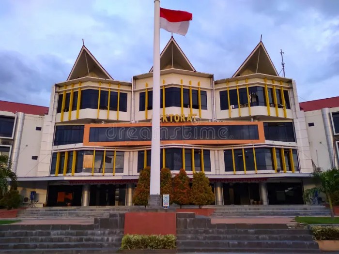 Biaya kuliah universitas tadulako