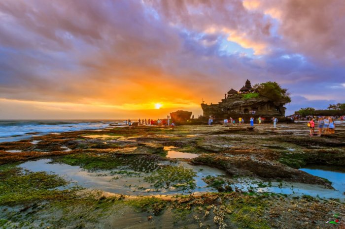 Sejarah tanah lot