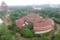 Universitas university maret indonesia sebelas padjadjaran indonesian suburban area public