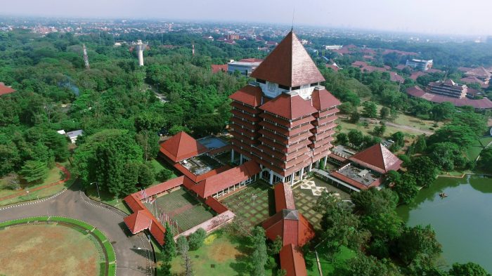 Universitas gratis di indonesia